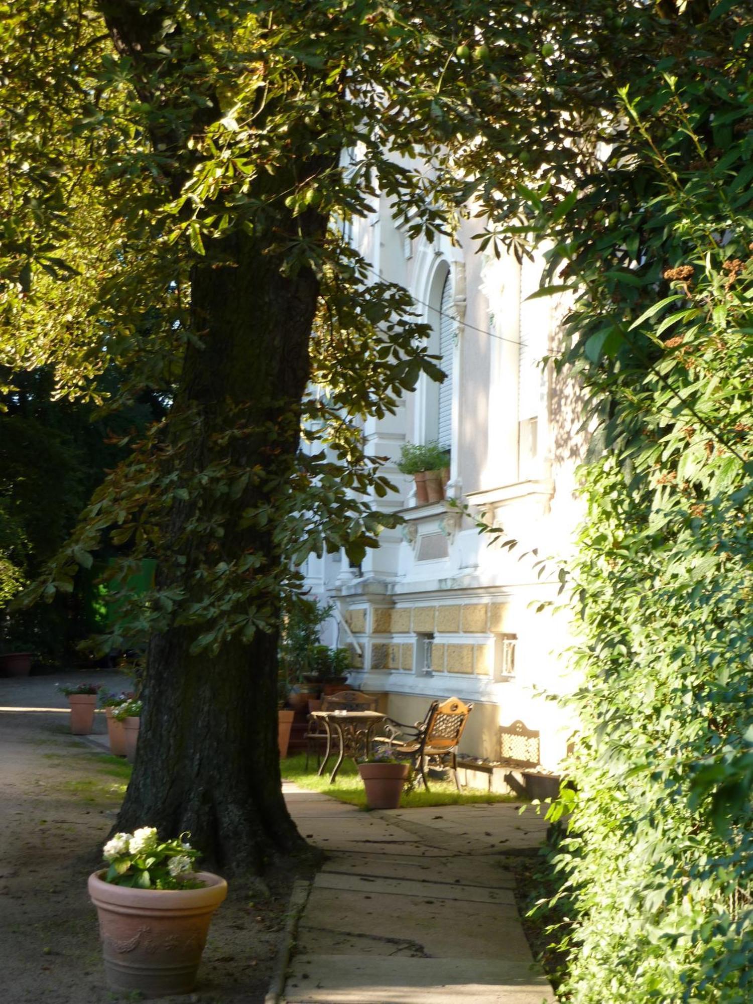 Hotel Waldfriede Darmstadt Exterior photo